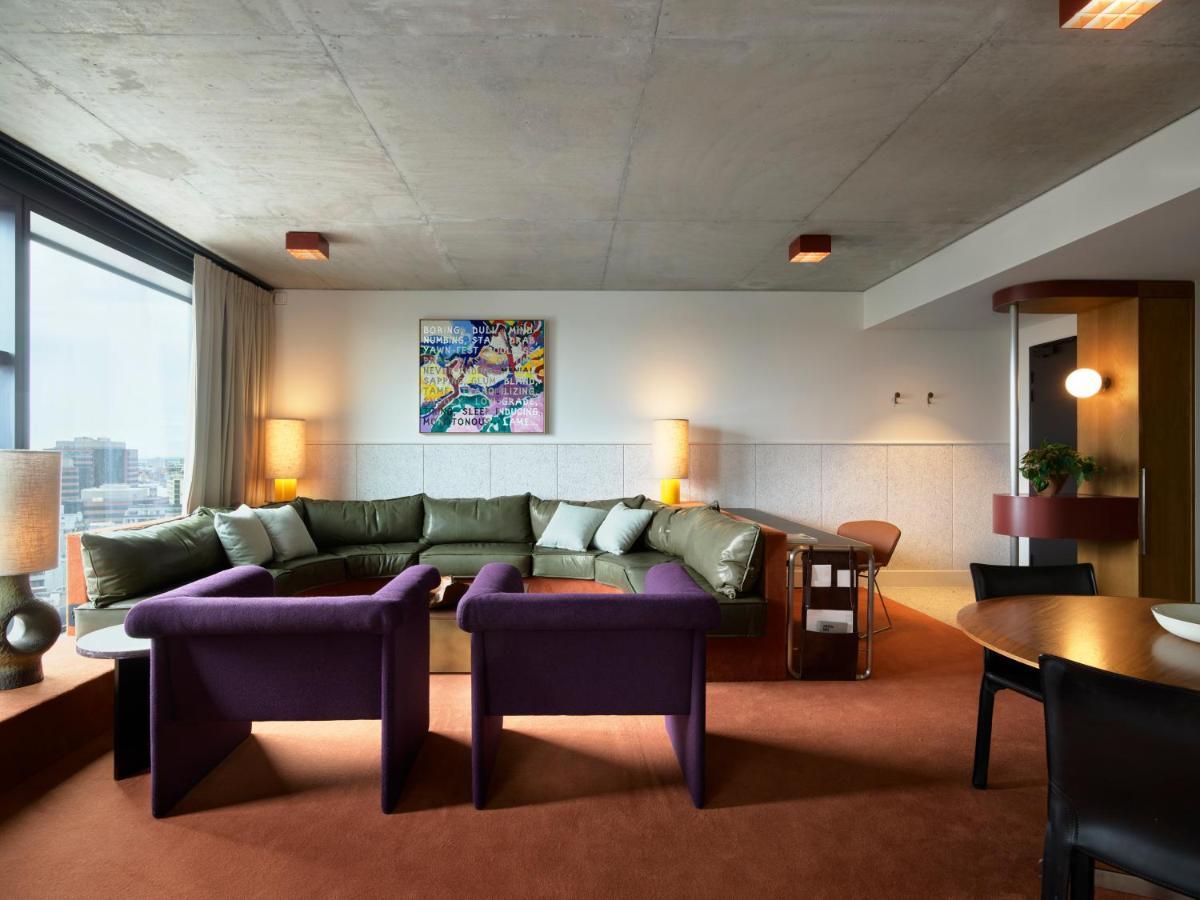 Ace Hotel Sydney Esterno foto A living room in a suite at the Hotel