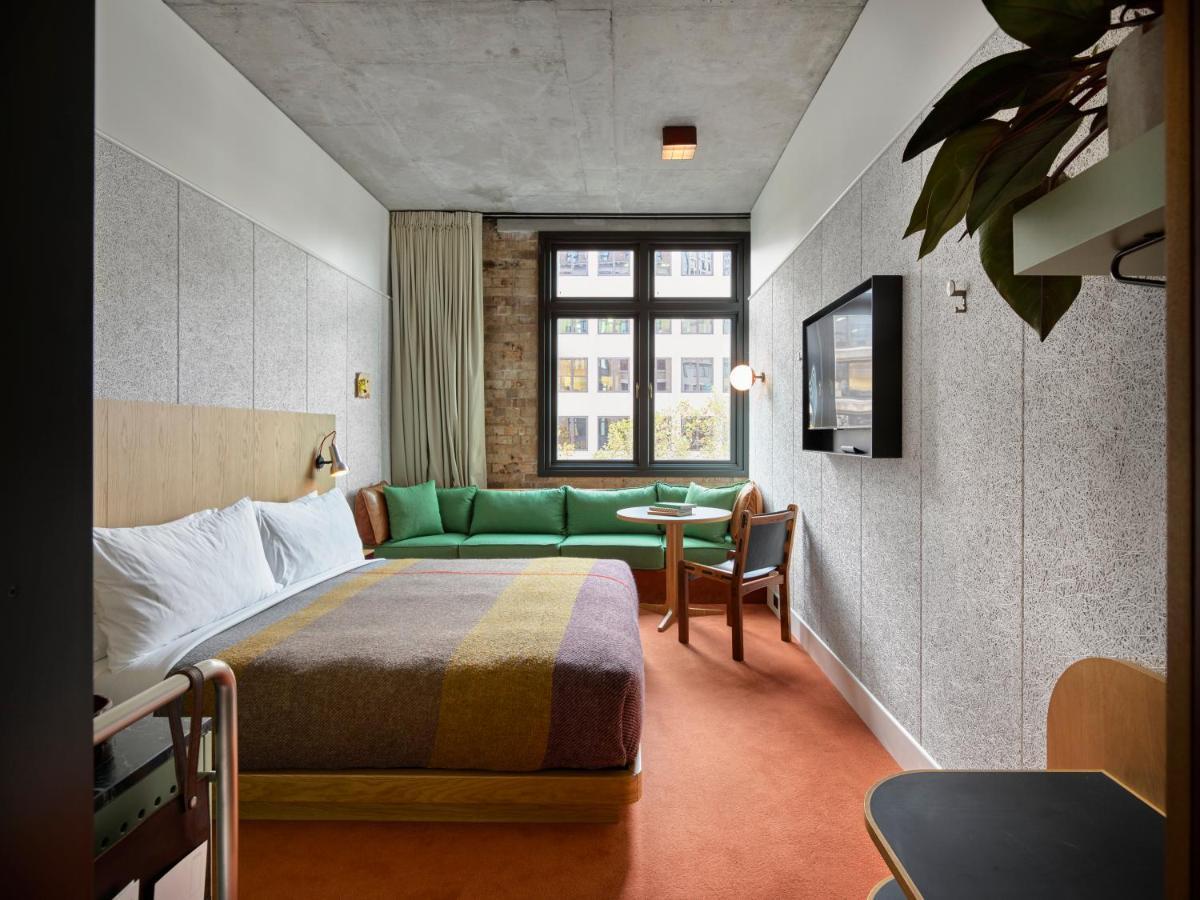 Ace Hotel Sydney Esterno foto A room at Hotel 57
